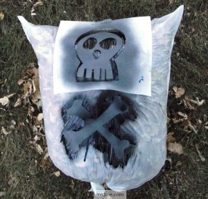 skull leaf bag